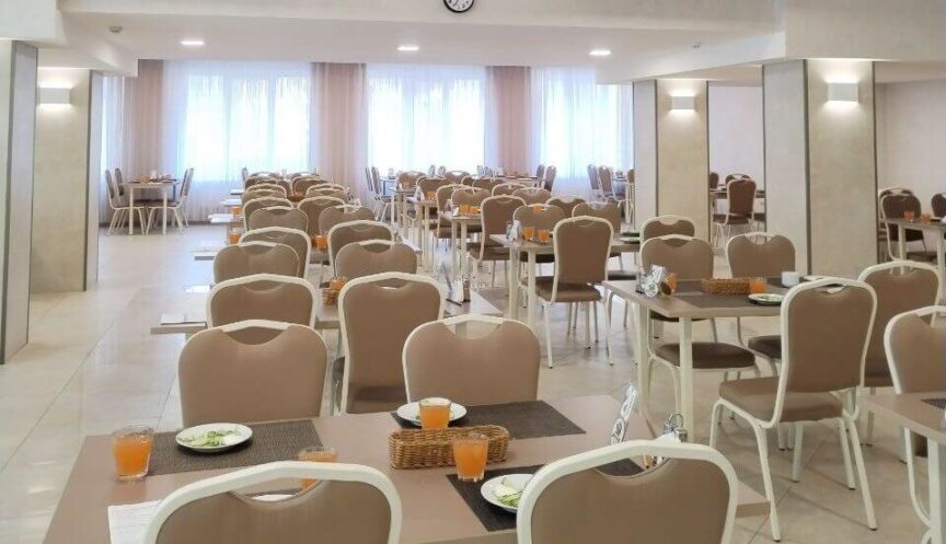 Столовая 2 корпуса Нарочанский берег